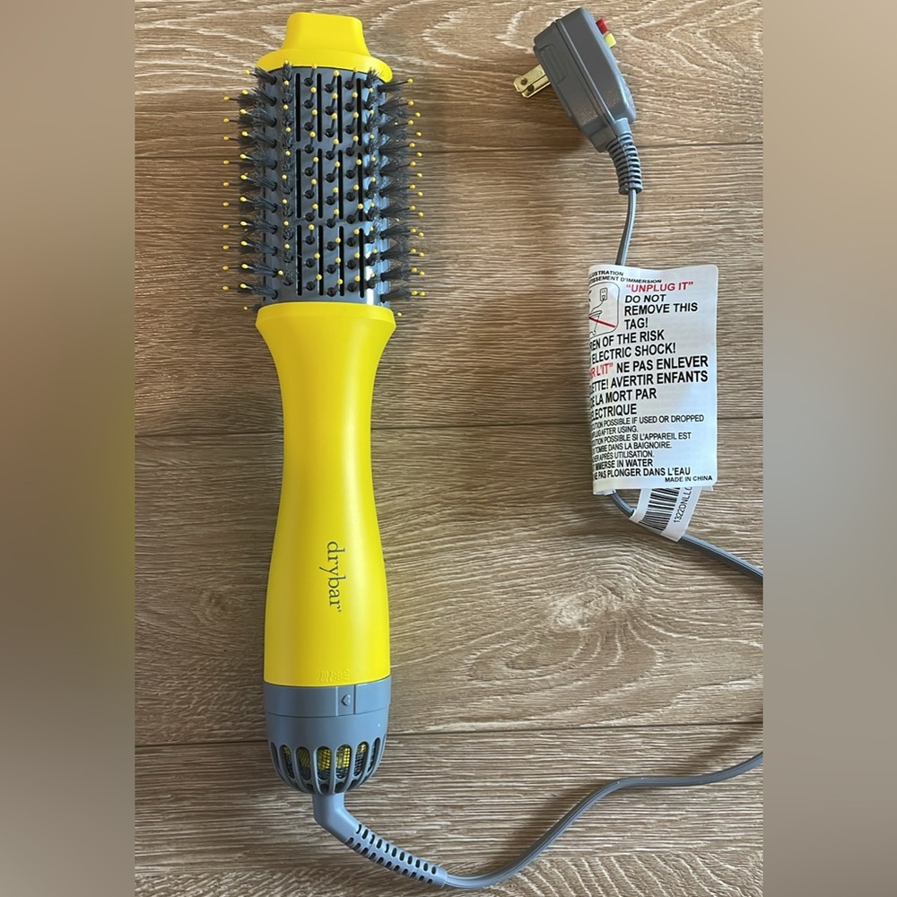 Drybar The Double Shot Oval Blow-Dryer Brush